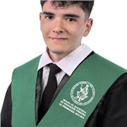 Profesor de inglés recién graduado como maestro en la Universidad de La Laguna. Puedo impartir hasta el nivel C1.